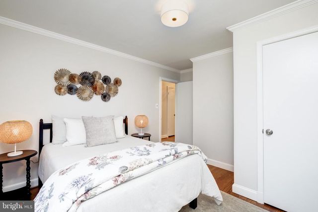 2900 LINDEN LN, Falls Church, VA 22042
