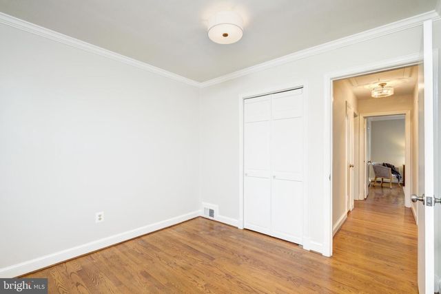 2900 LINDEN LN, Falls Church, VA 22042