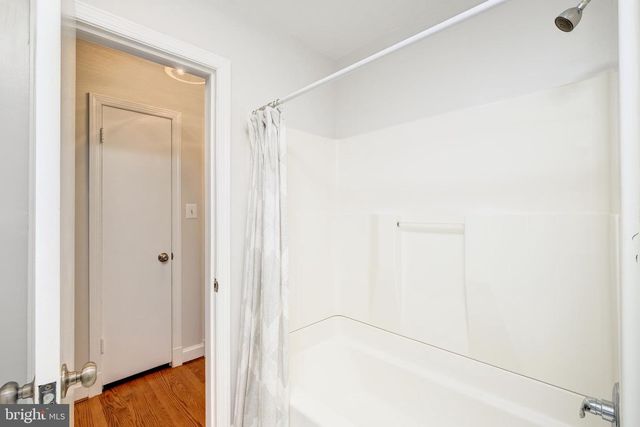 2900 LINDEN LN, Falls Church, VA 22042