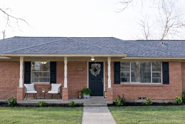 2814 Silvermeadow Lane, Corinth, TX 76210