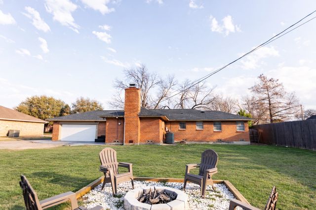 2814 Silvermeadow Lane, Corinth, TX 76210