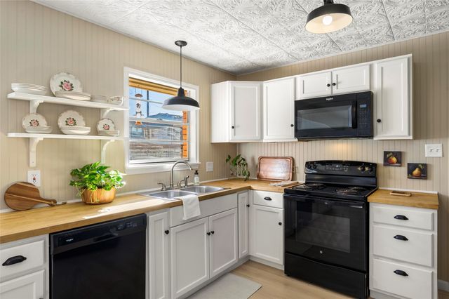 2814 Silvermeadow Lane, Corinth, TX 76210