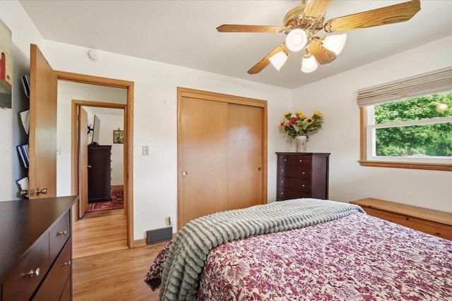 870 Dona Vista DRIVE, Waukesha, WI 53186