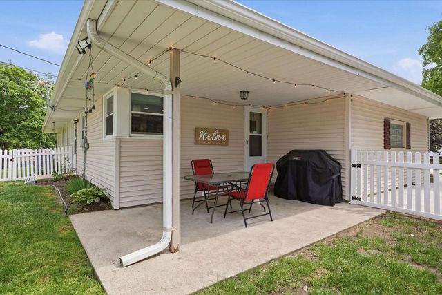 870 Dona Vista DRIVE, Waukesha, WI 53186