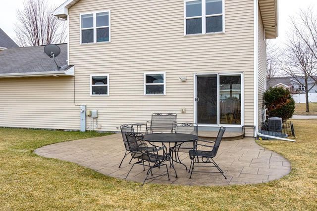 2642 MARATHON AVENUE, Neenah, WI 54956