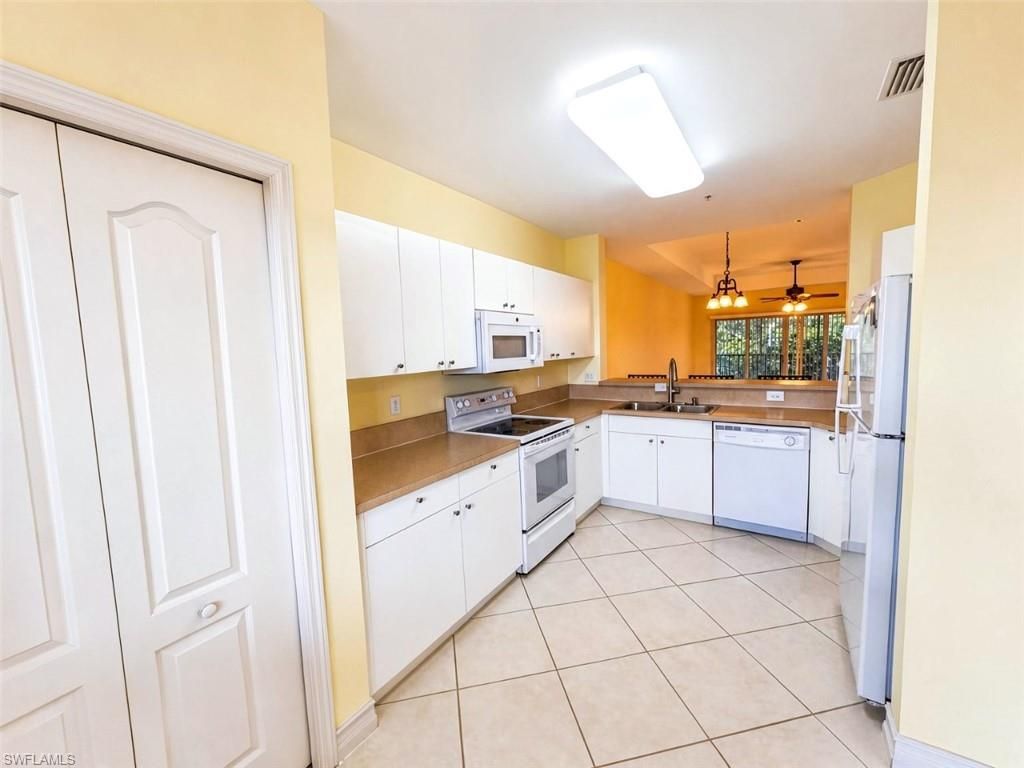 7811 Regal Heron CIR 302, NAPLES, FL 34104 — photo 5