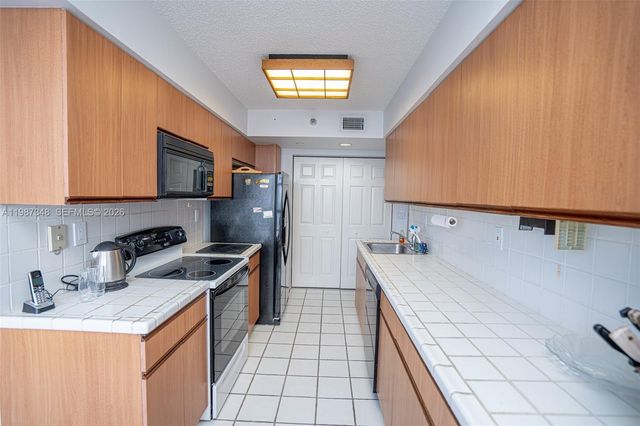 3530 Mystic Pointe Dr 1401, Aventura, FL 33180