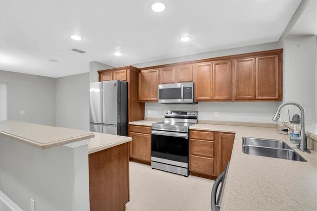 2570 SEA WIND WAY, Clearwater, FL 33763