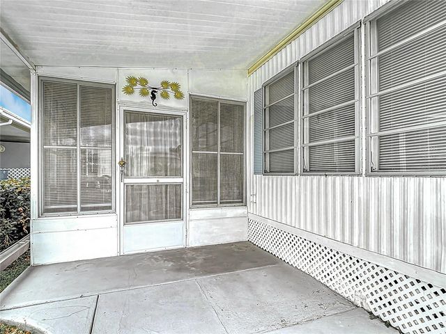 4061 58TH AVENUE N 224, St Petersburg, FL 33714