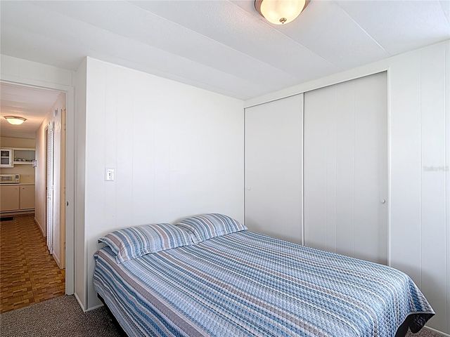 4061 58TH AVENUE N 224, St Petersburg, FL 33714