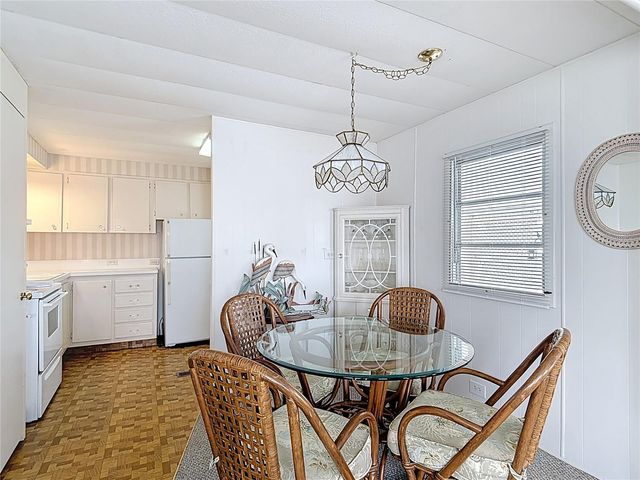 4061 58TH AVENUE N 224, St Petersburg, FL 33714