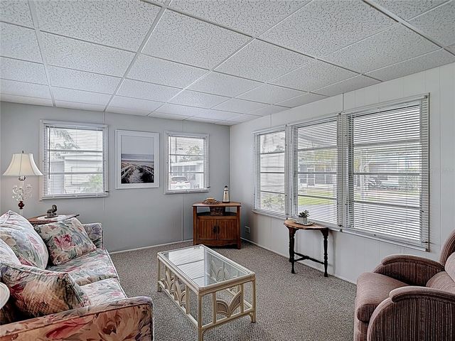 4061 58TH AVENUE N 224, St Petersburg, FL 33714