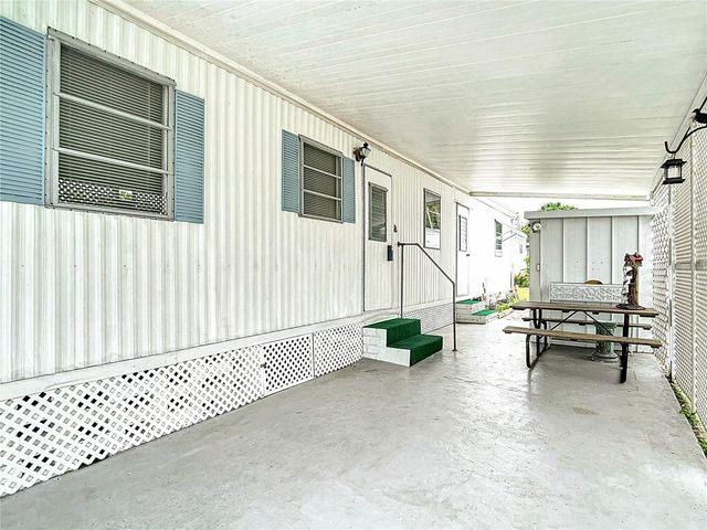 4061 58TH AVENUE N 224, St Petersburg, FL 33714