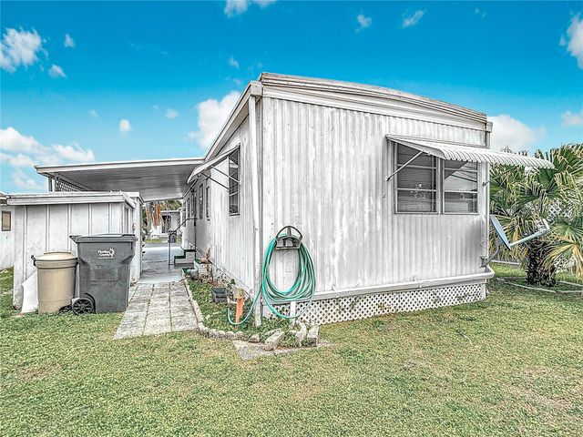 4061 58TH AVENUE N 224, St Petersburg, FL 33714