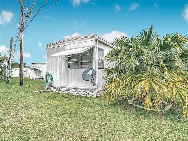 4061 58TH AVENUE N 224, St Petersburg, FL 33714