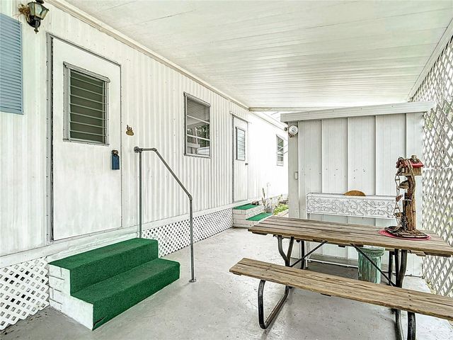 4061 58TH AVENUE N 224, St Petersburg, FL 33714