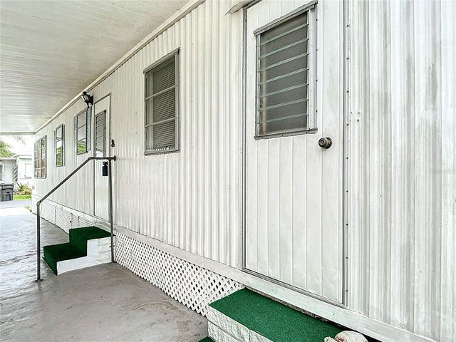 4061 58TH AVENUE N 224, St Petersburg, FL 33714