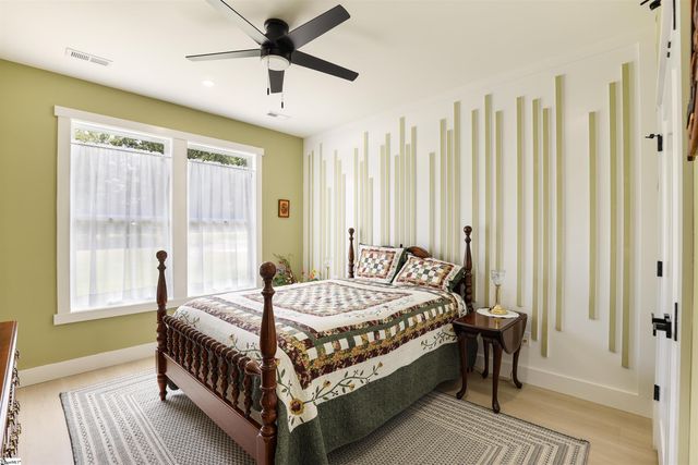 2925 Old Greenville Highway, Central, SC 29630