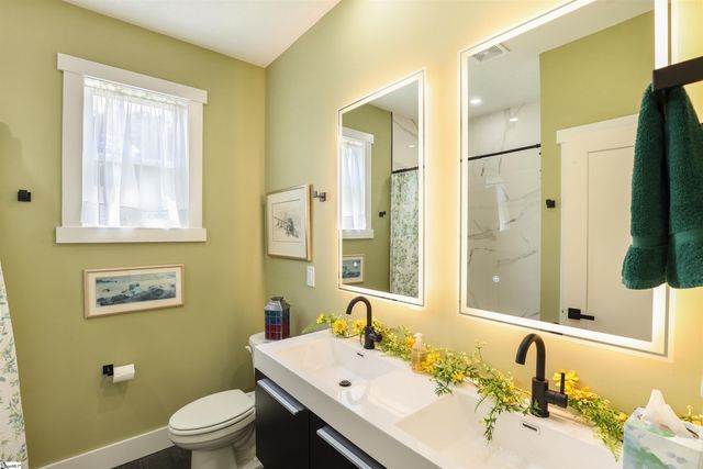 2925 Old Greenville Highway, Central, SC 29630