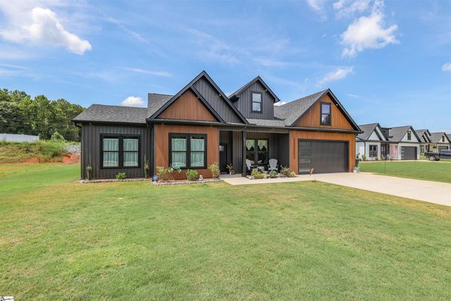 2925 Old Greenville Highway, Central, SC 29630
