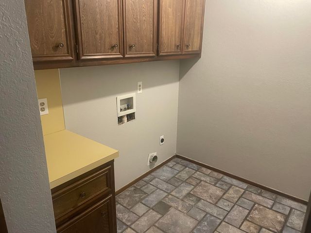 8606 Knoxville Avenue, Lubbock, TX 79423