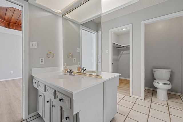 8606 Knoxville Avenue, Lubbock, TX 79423