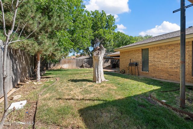 8606 Knoxville Avenue, Lubbock, TX 79423