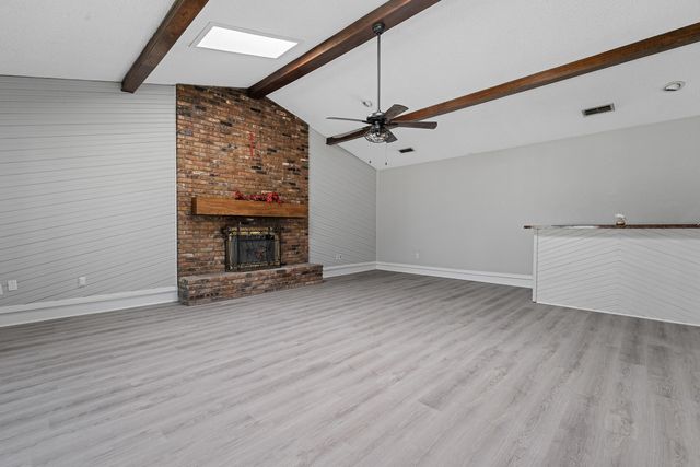 8606 Knoxville Avenue, Lubbock, TX 79423