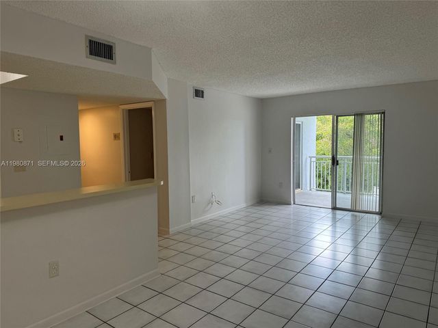 8560 SW 212th St 306, Cutler Bay, FL 33189
