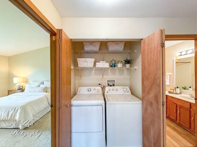 1431 Silverstone Drive 1431, Carpentersville, IL 60110