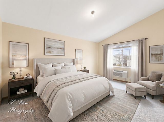 1431 Silverstone Drive 1431, Carpentersville, IL 60110