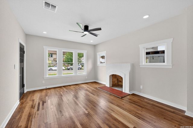 619 W Kings Hwy, San Antonio, TX 78212