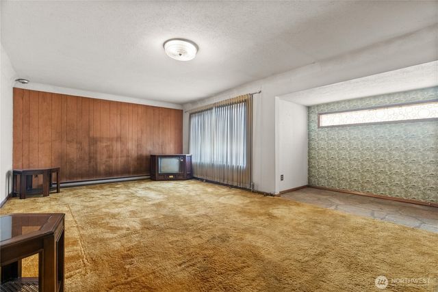 6621 S Oakes Street, Tacoma, WA 98409