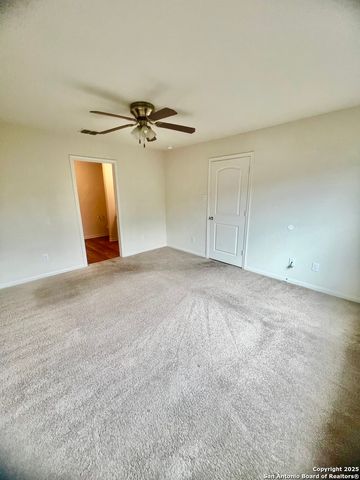 6122 Pleasant Mdw, San Antonio, TX 78222