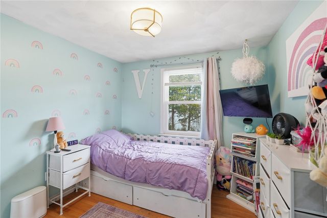 118 King Phillip Street, Portsmouth, RI 02871