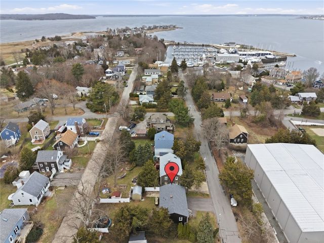 118 King Phillip Street, Portsmouth, RI 02871