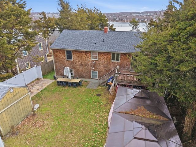 118 King Phillip Street, Portsmouth, RI 02871