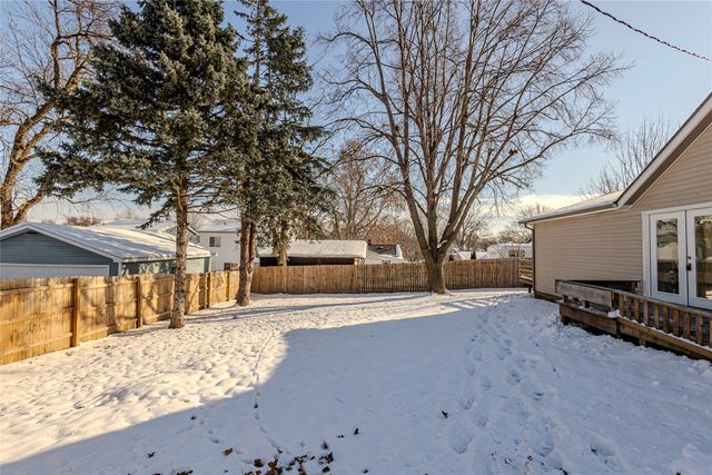 310 E 11th Street N, Newton, IA 50208