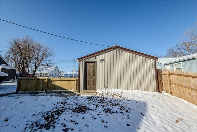 310 E 11th Street N, Newton, IA 50208