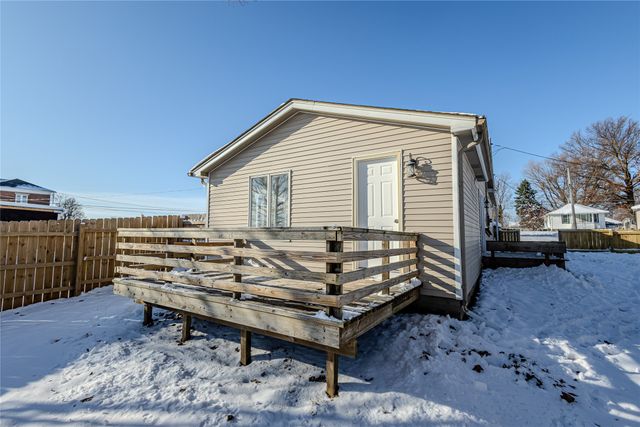 310 E 11th Street N, Newton, IA 50208