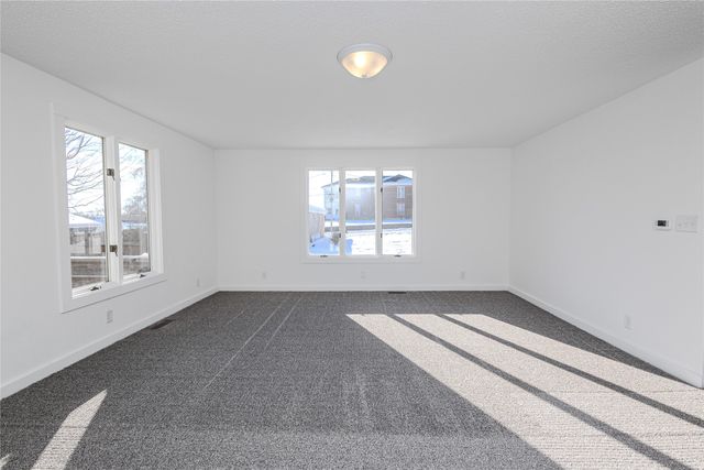 310 E 11th Street N, Newton, IA 50208