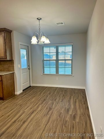 3608 Prairie Crossing Street, Durant, OK 74701