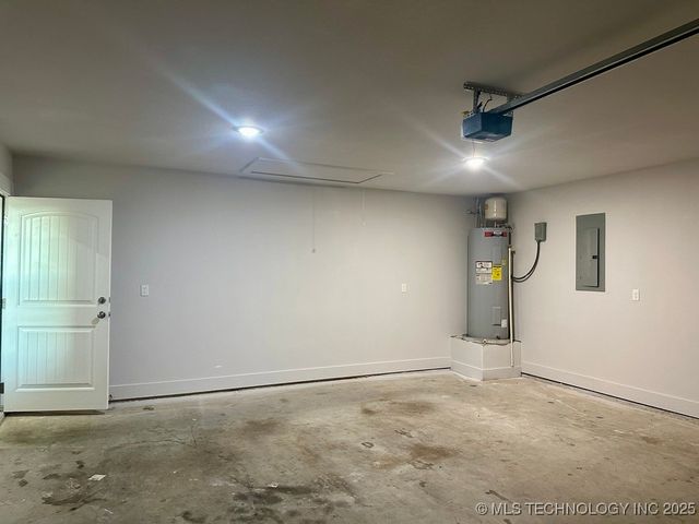 3608 Prairie Crossing Street, Durant, OK 74701