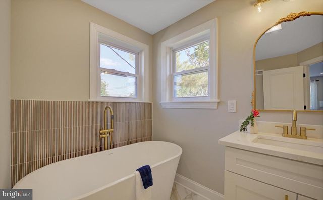 38 PINAFORE LN, Willingboro, NJ 08046