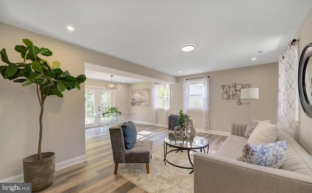 38 PINAFORE LN, Willingboro, NJ 08046
