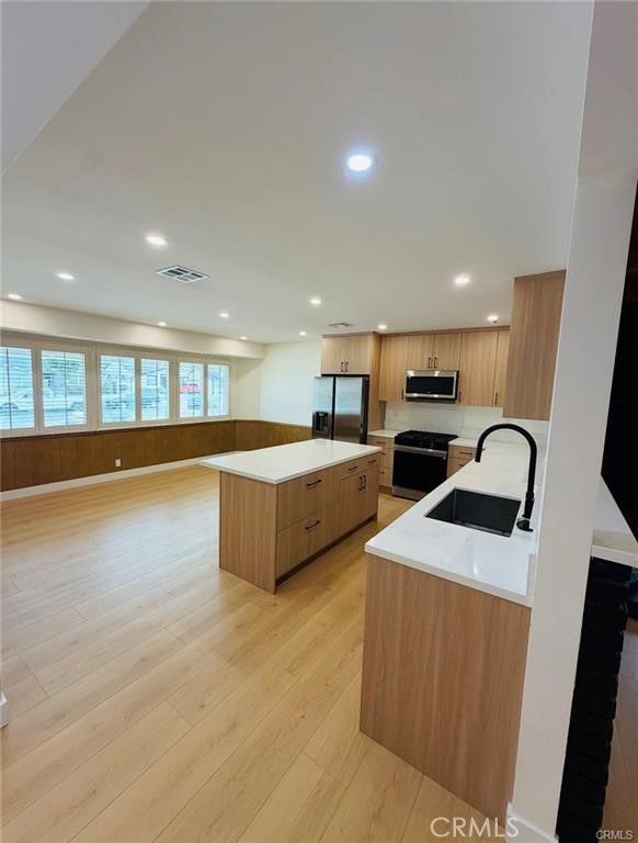 10024 Norwich Avenue, San Fernando, CA 91345