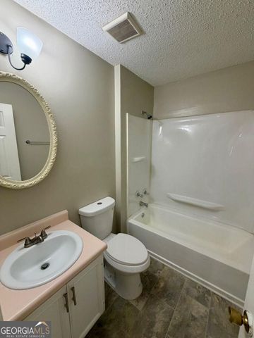 1617 Picadilly Court NE, Conyers, GA 30013