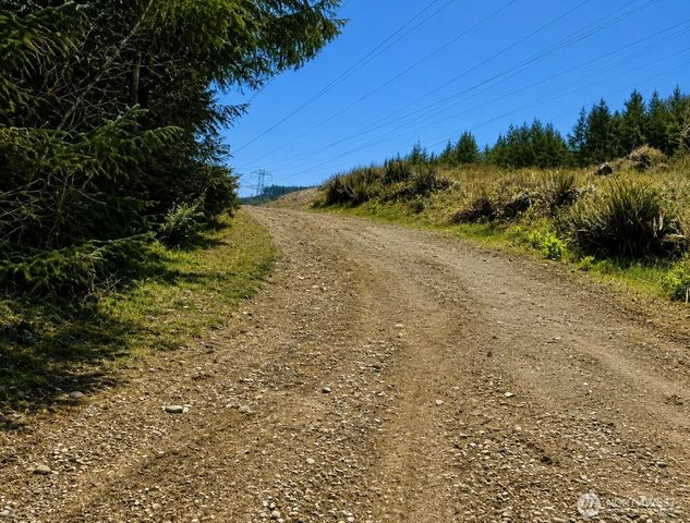 7611 N Triton Heights Road, Lilliwaup, WA 98555