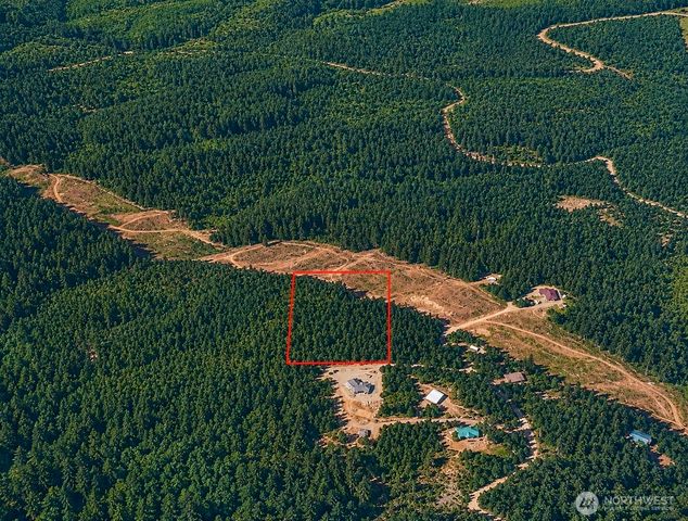 7611 N Triton Heights Road, Lilliwaup, WA 98555