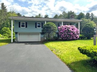 18 Ash Street, Webster, MA 01570